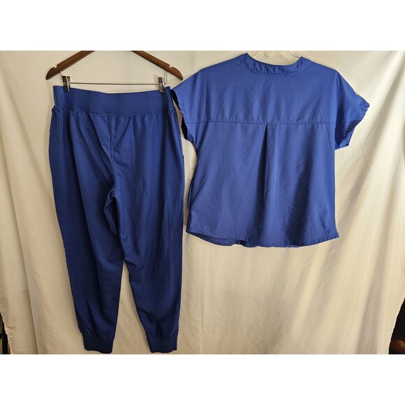 ClimateRight by Cuddl Duds Scrub Set Women’s M Metro Blue Top L Jogger Pant - Picture 4 of 10